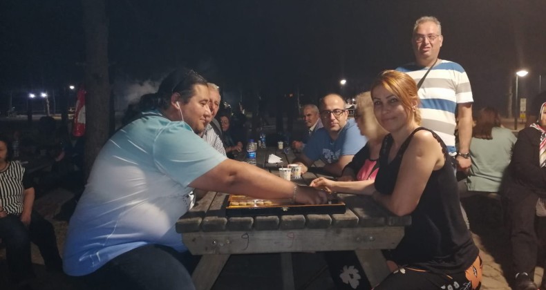 Ayvalıklı engellilerden piknikli iftar