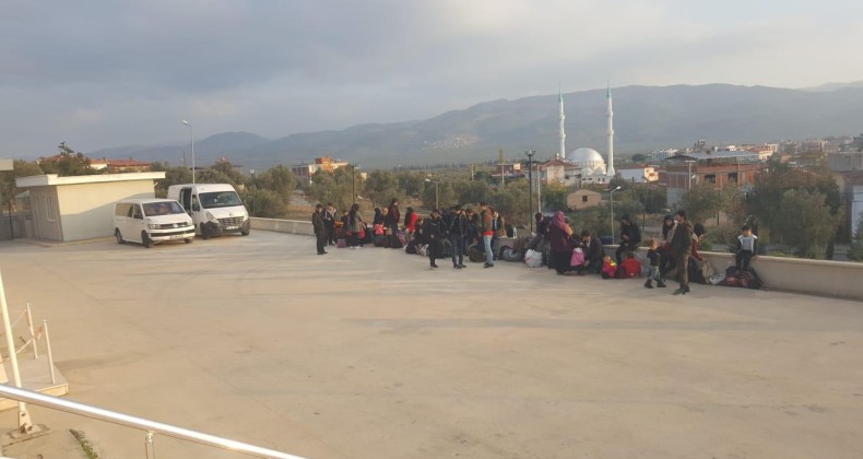 Ayvalık’ta 36 Afgan göçmen yakalandı