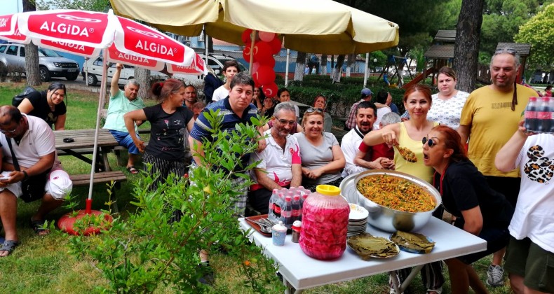 Ayvalık’ta engellilerden geleneksel kısır günü