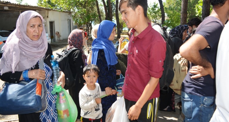 Ayvalık’ta 51 Afganistan uyruklu göçmen yakalandı