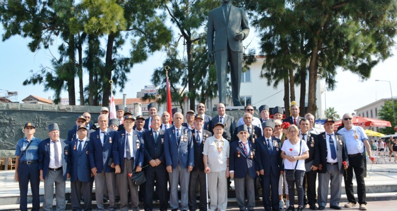 Ayvalık’ta Kıbrıs Barış Harekâtı’nın 45. yıldönümü unutulmadı