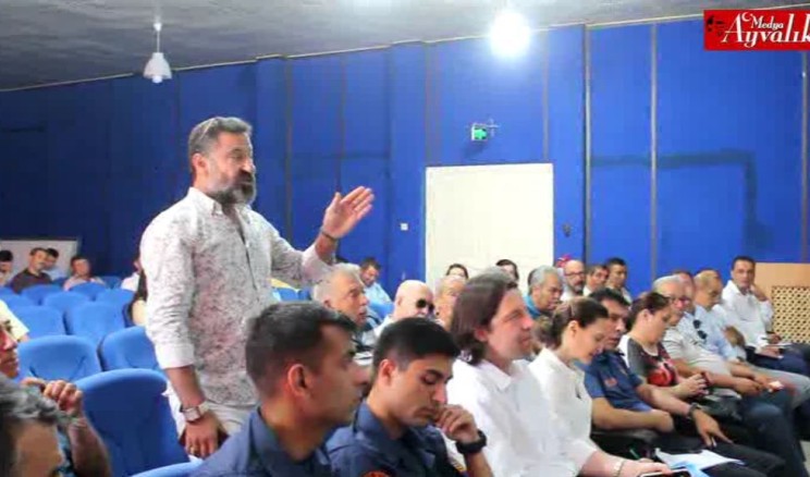 Ayvalık’ta Kaymakam Görgülüarslan öncülüğünde halk günü ve muhtarlar toplantısı yapıldı (Temmuz 2019)
