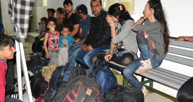 Ayvalık’ta 38 düzensiz göçmen yakalandı