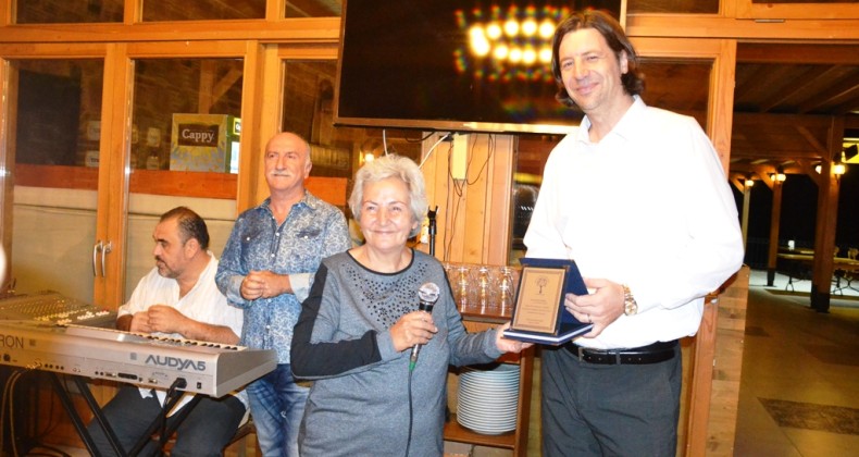 Ayvalık’ta Şefkatli Eller’den anlamlı gece
