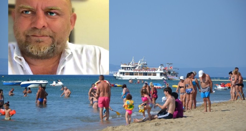 Ayvalık sahilleri yabancı turistlere kaldı