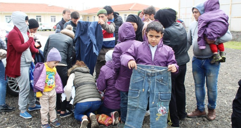 Ayvalık ve Gömeç’te 120 düzensiz göçmen yakalandı