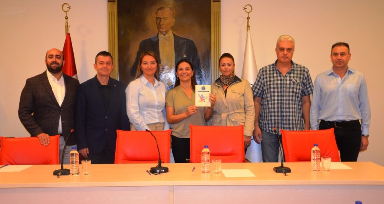 Ayvalık’taki oda ve birlik temsilcilerinden Mehmetçiğe tam destek