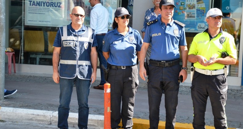 Ayvalık’ta yaya geçitlerinde ‘güvenlik’ nöbeti