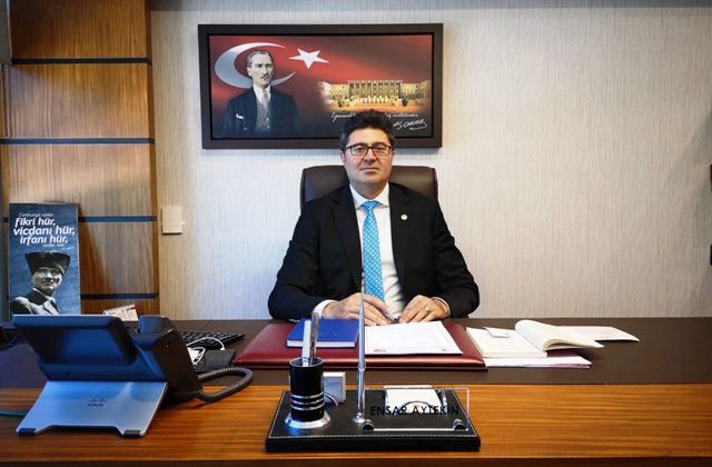CHPLİ ENSAR AYTEKİN: “KRİZ GENÇLERİ DERİNDEN SARSIYOR”
