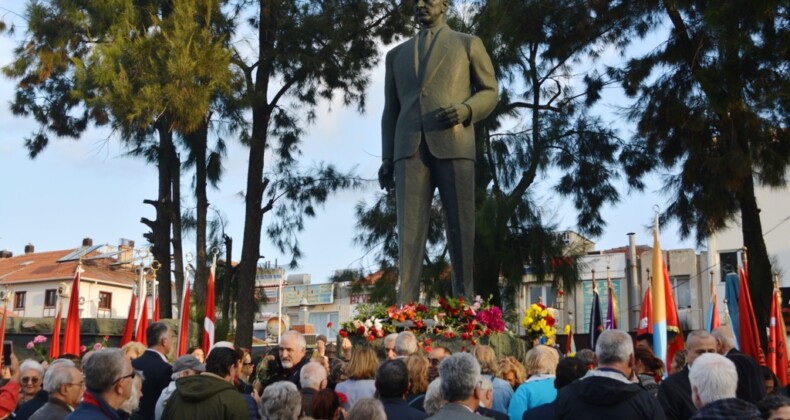 AYVALIK’TA ATATÜRK, EBEDİYETE İNTİKAL EDİŞİNİN 81. YILDÖNÜMÜNDE HÜZÜNLE ANILDI