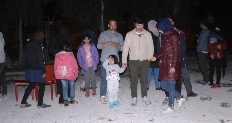 Ayvalık’ta 9 Somalili göçmen yakalandı