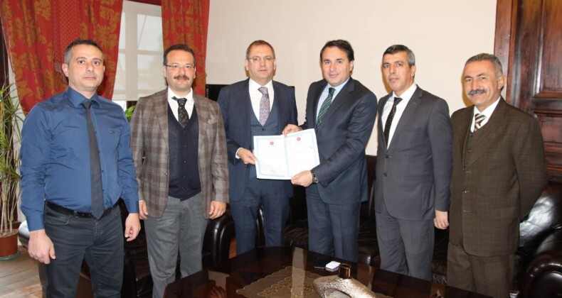 Ayvalık Gıda OSB arazisinin devir teslimi yapıldı