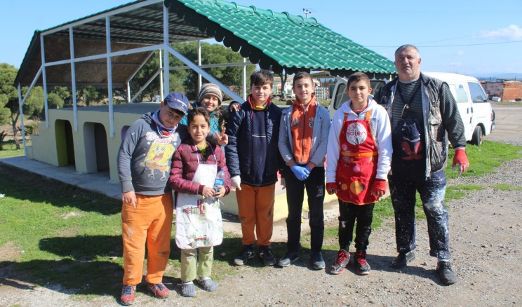 Mini Mini Empati kulübü dünya rengarenk görüyor