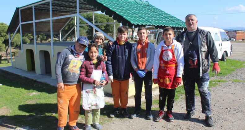 Mini Mini Empati kulübü dünya rengarenk görüyor