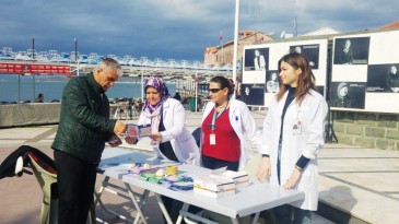 Ayvalık’ta İlçe Sağlık Müdürlüğü’nden kansere karşı farkındalık çalışması