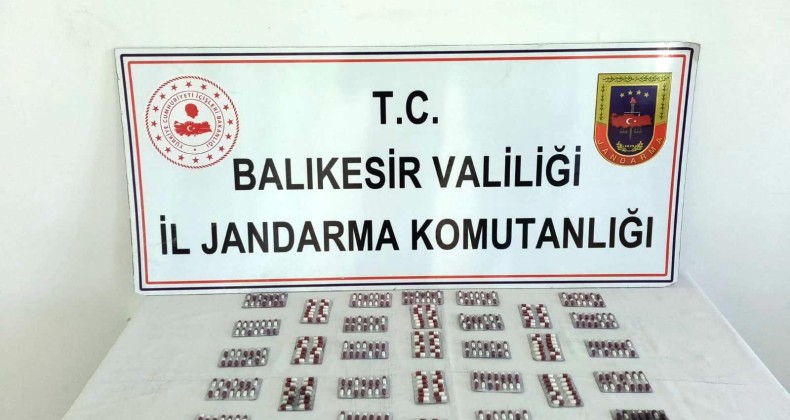 Ayvalık’ta jandarmadan uyuşturucu operasyonu