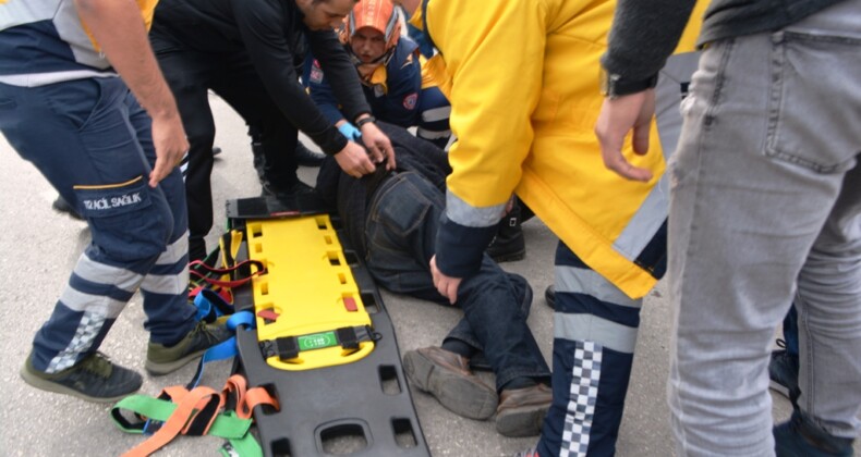 Ayvalık’ta panelvan araç ile motosiklet çarpıştı; 1 yaralı
