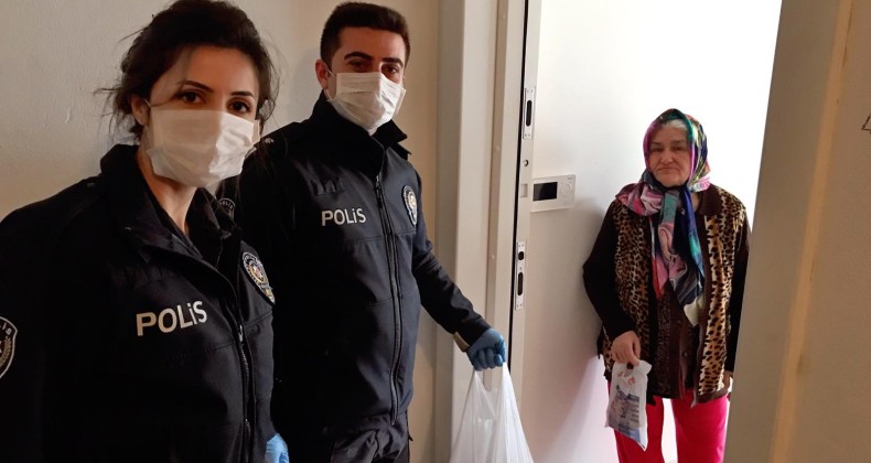 Gömeç’te Fatma teyzeye vefalı hizmet