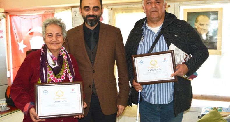 Ayvalık’ta Diyanet’in İyilik Ödülleri Fatma Cavlı ve Namık Tuncel’in oldu