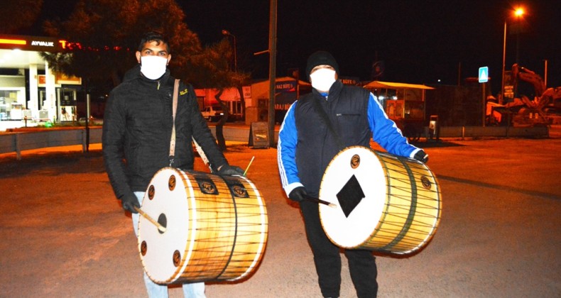 Ayvalık’ta sahur davulcuları destek bekliyor