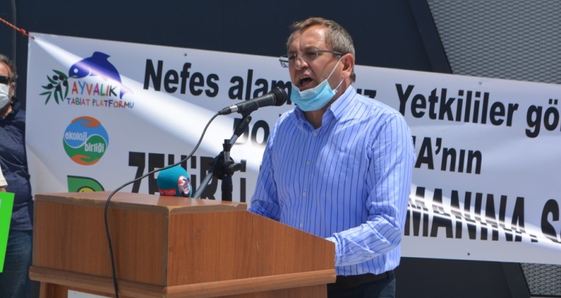 Ayvalık’ta çevreciler prina fabrikasına çıkarma yaptı