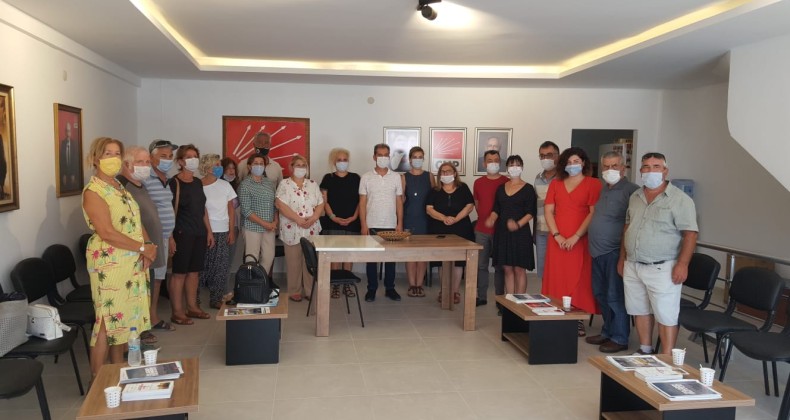 Ayvalık’ta CHP’li kadınlardan net tavır
