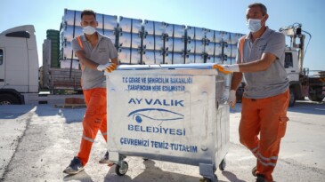 Ayvalık’a 650 yeni çöp konteyneri