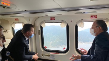 ÖZHASEKİ VE YÜCEL YILMAZ AYVALIK’I HELİKOPTER İLE GEZDİ
