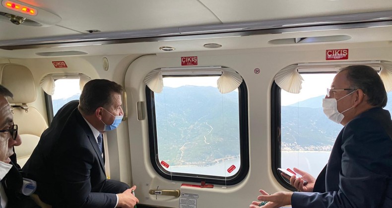 ÖZHASEKİ VE YÜCEL YILMAZ AYVALIK’I HELİKOPTER İLE GEZDİ
