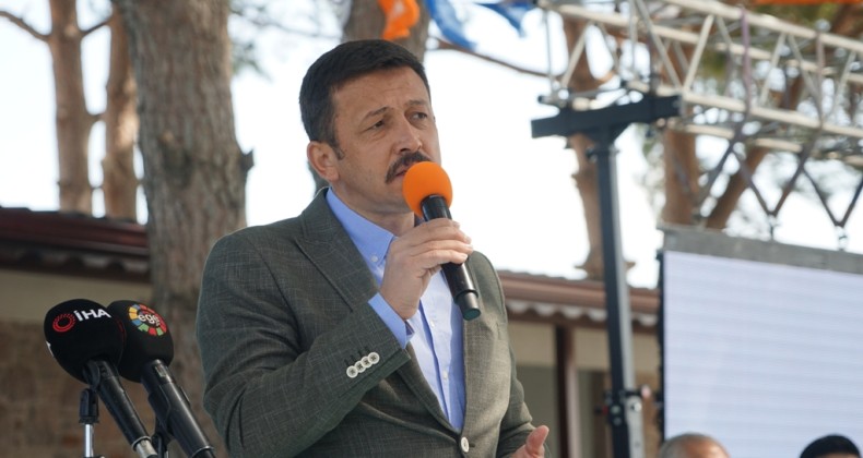 AK Parti Genel Başkan Yardımcısı Hamza Dağ, Gömeç 7. Olağan İlçe Kongresi’ne katıldı