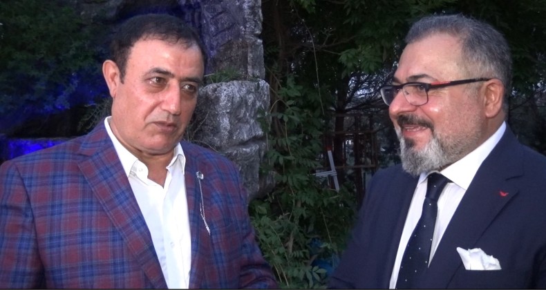 Ünlü türkücü Mahmut Tuncer pandemi kurallarına uymayanlara isyan etti