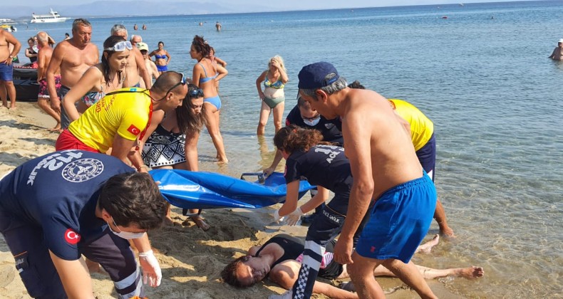 Sarımsaklı Plajlarında boğulmak üzere olan kadını itfaiye kurtardı