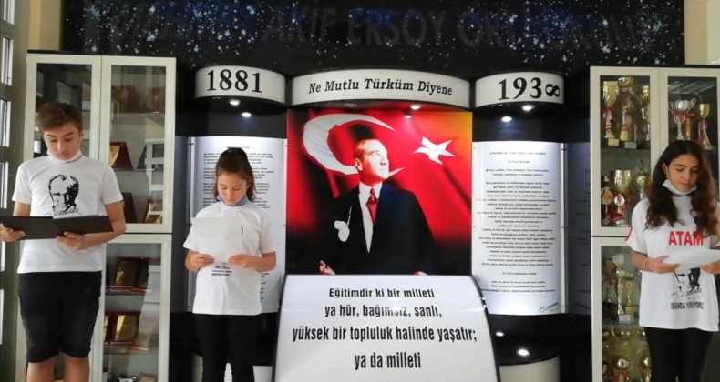 Ayvalık Mehmet Akif Ersoy Ailesi Büyük bayramı kutladı