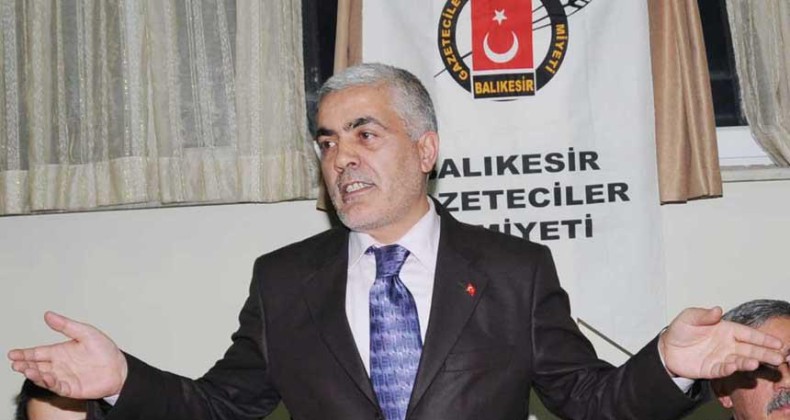 Gazetecilerin yıpranma hakkı basın kartı şartına bağlanmamalı”