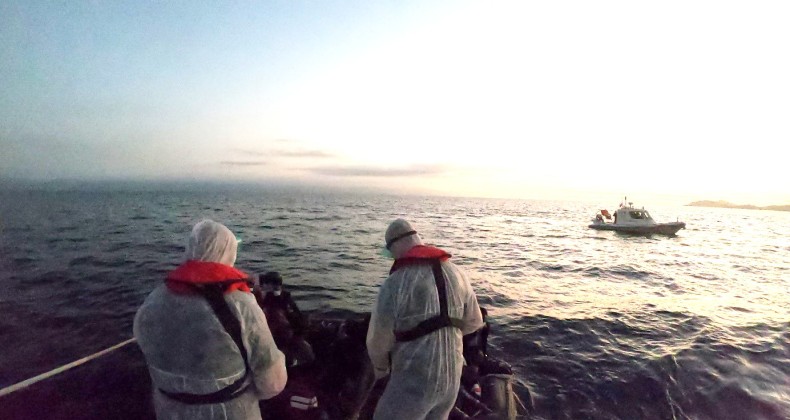 Ayvalık’ta 36 göçmen kurtarıldı
