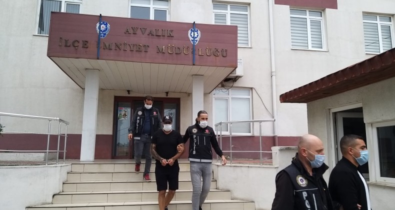 Ayvalık polisinden uyuşturucu satıcılarına darbe