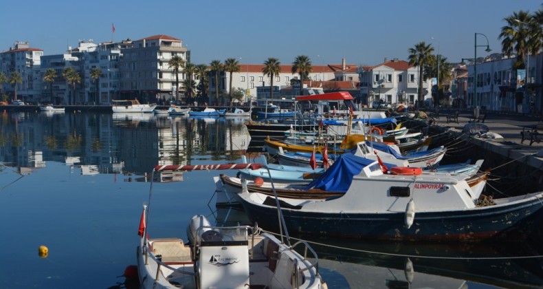 Ayvalık sessizliğe büründü