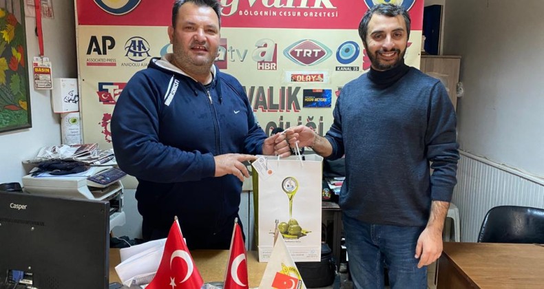 Burhaniye Belediye Başkanı Ali Kemal Deveciler’den gazetecilere anlamlı jest