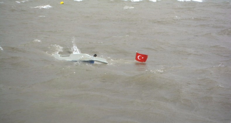 Ayvalık’ta şiddetli lodos ve yağış etkili oldu