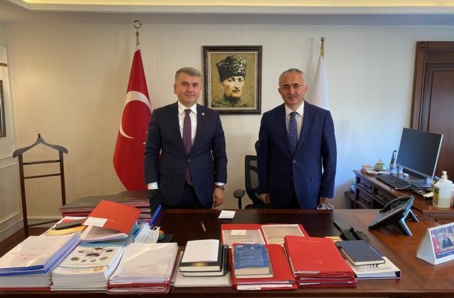 Ayvalık’a doğalgaz Canbey’in takibinde…