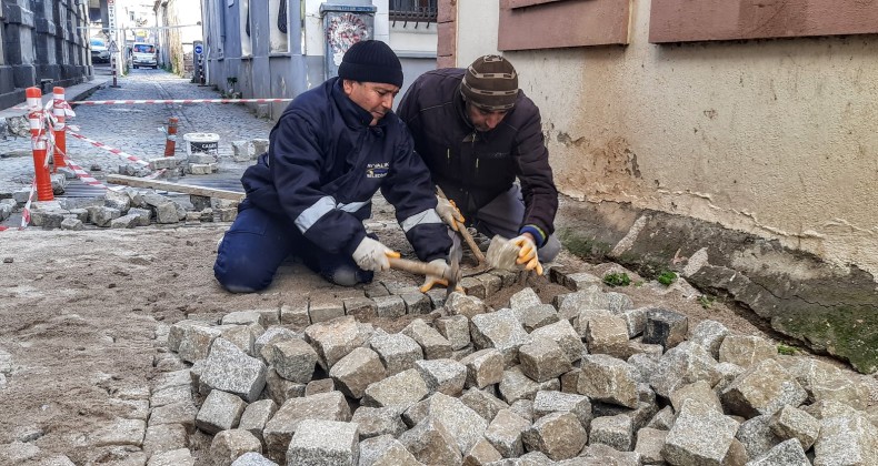 TARİHİ KENT SOKAKLARINA ZAR TAŞI