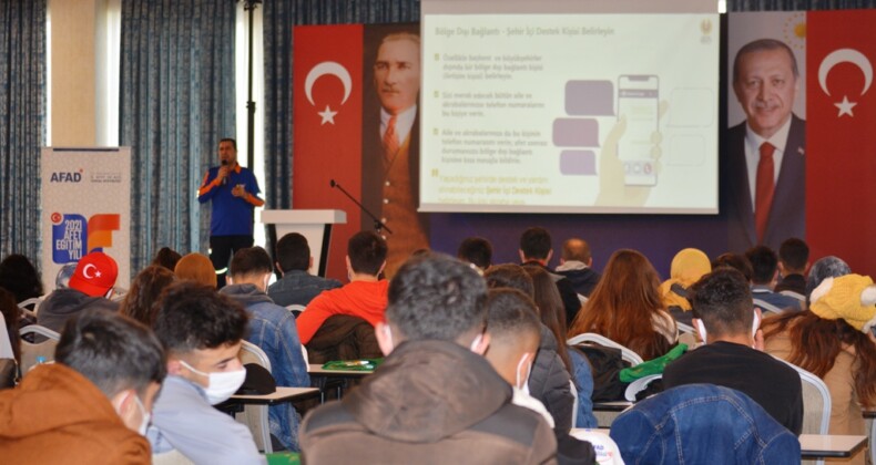 Ayvalık’ta, “Yarın Çok Genç Olacak Projesi”