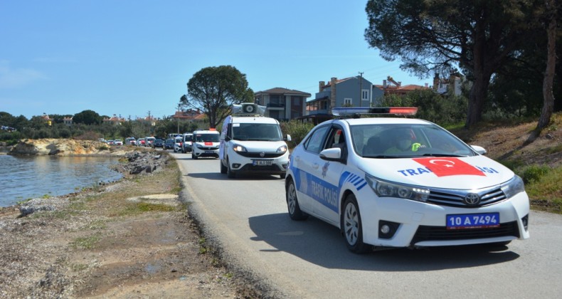 Ayvalık’ta pandemiye rağmen 23 Nisan coşkusu