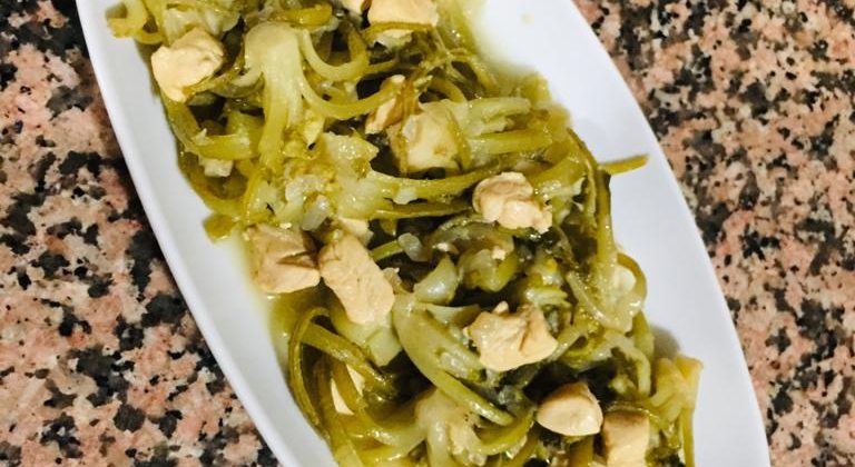 “Kültürümüz Kimliğimizdir” yemek kitabına “Tavuklu Akkız” ile girdiler