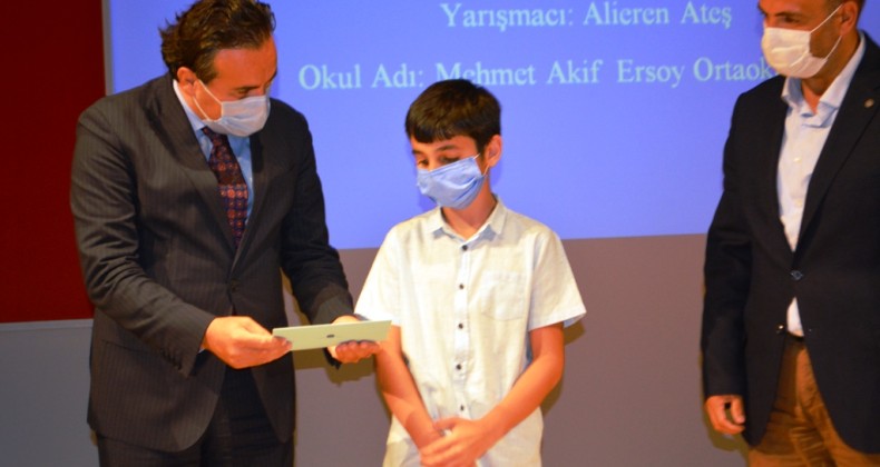 Geleceğin yazarları ödüllerine kavuştu
