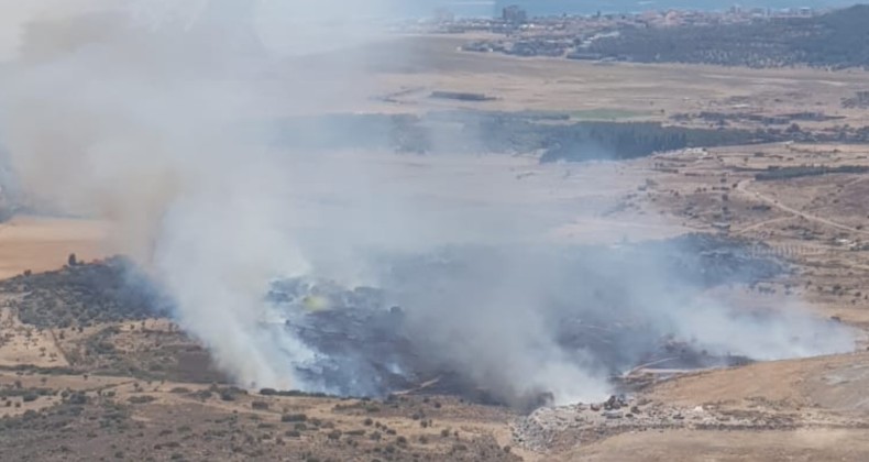 Ayvalık’ta çöplük yangınına havadan müdahale