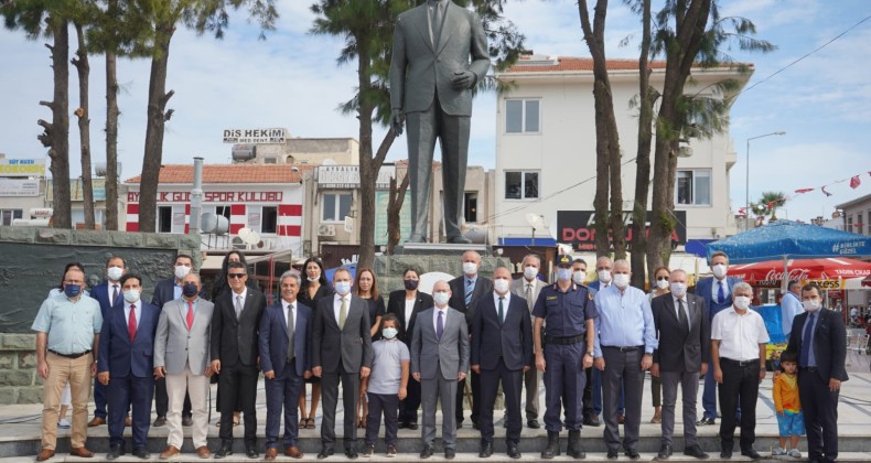 Ayvalık’ta İlköğretim Haftası coşkusu