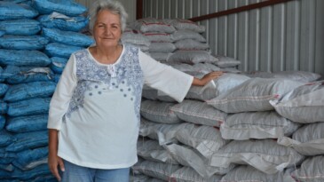 Ayvalık’ta şefkatli ellerden sımsıcak yardım