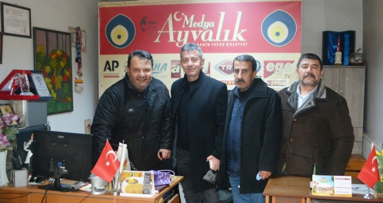 Ayvalık’ta MHP İlçe Başkanı Sıray’dan yayın grubumuza nazik ziyaret