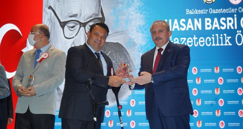 TBMM Başkanı Şentop’tan Medya Ayvalık’a onur ödülü